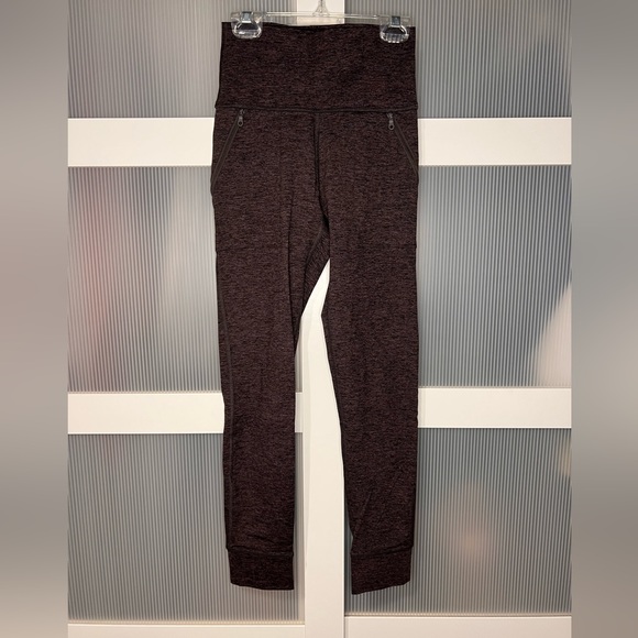 Women’s Size S Jogger Style Leggings with Pockets - Picture 2 of 6